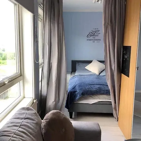 شقة Koselig Med Tre Soverom *