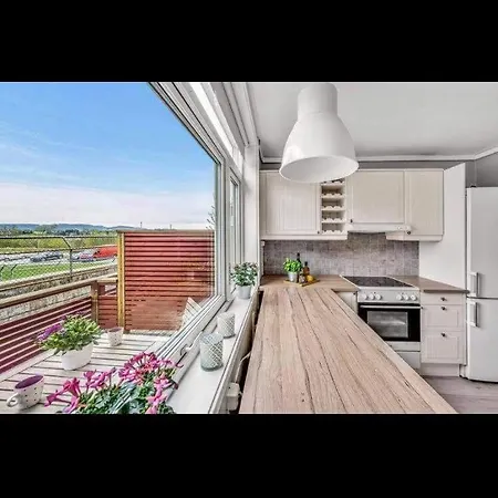 Koselig Med Tre Soverom アパート トロンハイム